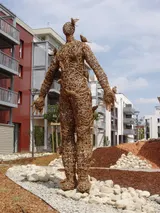 L'Homme Aux Oiseaux - Miniature 2