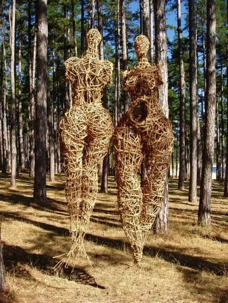 Human Liane - Sculpture (2005) - Wild clematis by Véronique Matteudi